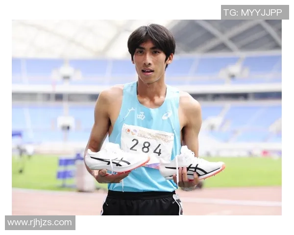 北京乒乓球队在钻石联赛积分榜上以82分稳居第一名,表现出色引人瞩目 北京乒乓球队在钻石联赛积分榜上以82分稳居第一名,表现出色引人瞩目